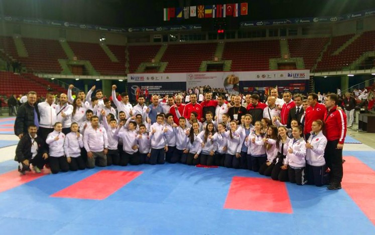 Karatecilerimiz Balkan Şampiyonu