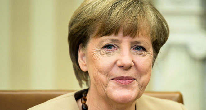 Merkel: ‘Yunanistan’ın borç krizine hızlı bir çözüm yok’