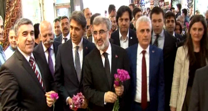 Bakan Yıldız, Kapalıçarşı esnafını ziyaret etti