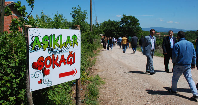 Evlenmek isteyenler burada buluşuyor