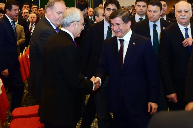 Başbakan Davutoğlu CHP Genel Merkezi'nde