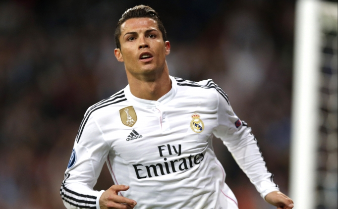 Ronaldo: Futbolcu olacağımı hiç düşünmedim!