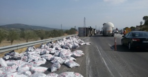 20 ton kömür yola saçıldı