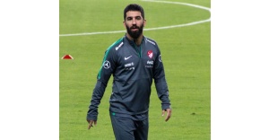 Arda Turan, Barselona&#39;dan isyan etti!