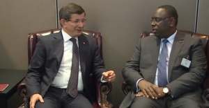 Davutoğlu, Senegal Cumhurbaşkanı ile görüştü