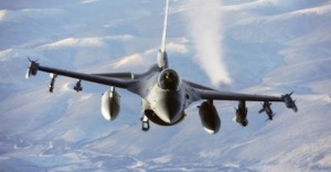 Fransız uçakları yarın Suriye hava sahasında