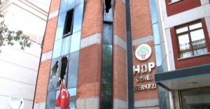HDP Genel Merkezine taşlı saldırı