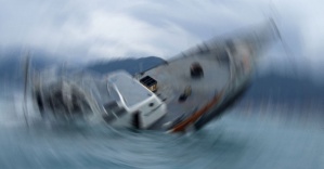 Mültecileri taşıyan tekne battı: 15 ölü