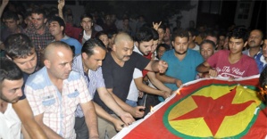 Konya’daki eylemde  ’PKK paçavrası’ yakıldı!