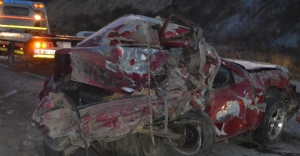 Minibüs otomobile çarptı: 9 yaralı