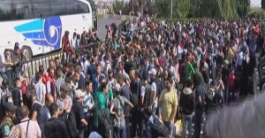 Otogarda mültecilerin bekleyişi sürüyor