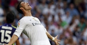 Real Madrid, evinde puan kaybetti