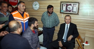 Erdoğan esnafla çay içip sohbet etti
