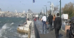 İstanbulluların dalgalarla imtihanı