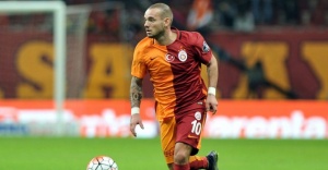 Sneijder patladı: İyi çalışmıyoruz, taktiğimiz yok