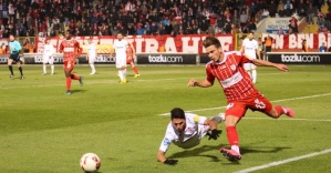 Samsunspor, Balıkesirspor karşısında evinde yıkıldı