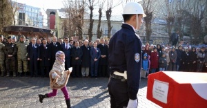 Siirtliler teröre lanet yağdırdı