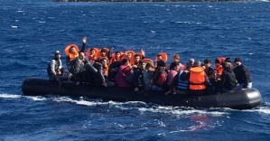 Lastik botla ölüme giderken yakalandılar