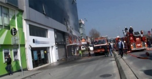 Kağıthane’de korkutan yangın: MHP il binası da...