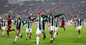 Hedef Vodafone Arena’da timsah yürüyüşü