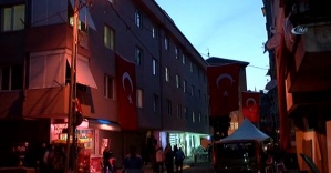Şehit binbaşının İstanbul’daki evine ateş düştü