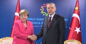 Erdoğan, Merkel ve Rutte’yi kabul etti