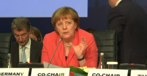 Merkel: Verilen taahhütleri kimse uygulamıyor