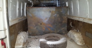 Diyarbakır’da bomba yüklü minibüs ele geçirildi