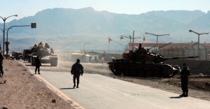 Hakkari’de zırhlı araca saldırı