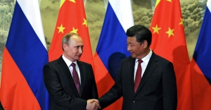 Putin Çin Devlet Başkanı Jinping ile görüştü