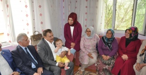 Bakan Erdoğlu, Vezneciler şehidinin ailesini ziyaret etti