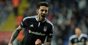 Beşiktaş’tan Sosa kararı