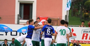Bursaspor Darmstadt 98 maçında kavga