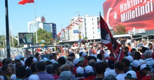 Vatandaşlar Taksim’e akın ediyor