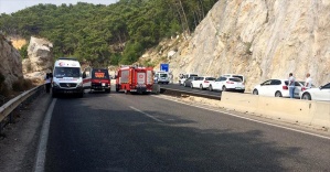 Antalya'da askeri aracın geçişi sırasında patlama