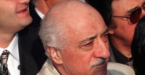 Gülen hakkında 'yokluğunda tutuklama' kararı