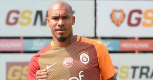 Hollandalı futbolcu resmen Galatasaray'da
