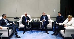 Cumhurbaşkanı Erdoğan, liderlerle dörtlü zirvede bir araya geldi