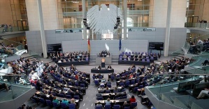 Der Spiegel dergisi: Alman hükümeti Federal Meclis'in aldığı karara mesafe koyacak