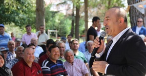 Dışişleri Bakanı Çavuşoğlu: 'Kürt kardeşlerimiz elinin tersiyle bu hainleri itiyor'
