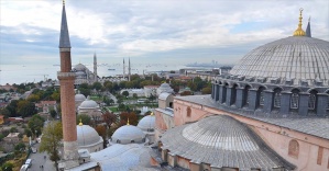 Ayasofya&#039;nın 4 minaresinden 5 vakit ezan sesi yükseliyor