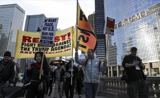 ABD'nin füze saldırısı Chicago'da protesto edildi