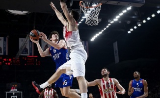 Anadolu Efes, Dörtlü Final için sahada