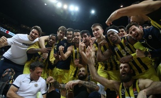 Fenerbahçe Kulübü Asbaşkanı Balaban: Bu takıma Avrupa şampiyonluğu yakışır