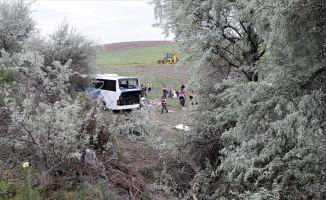 Ankara'da yolcu otobüsü devrildi: 8 ölü, 34 yaralı