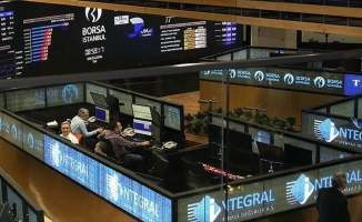 Borsa günü yeniden rekorla kapattı