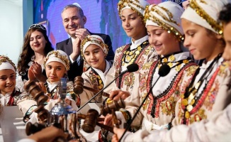 Borsa İstanbul'da gongu Türk dünyası çocukları çaldı