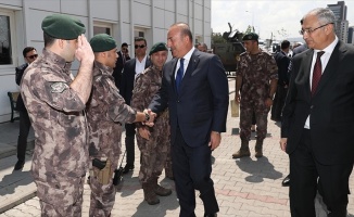 Çavuşoğlu'ndan Özel Harekat Şube Müdürlüğü'ne ziyaret