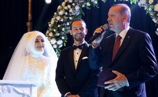 Cumhurbaşkanı Erdoğan nikah şahidi oldu