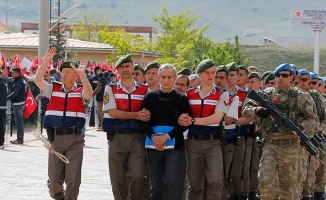 Darbe planlayıcıları hakim karşısına çıkıyor